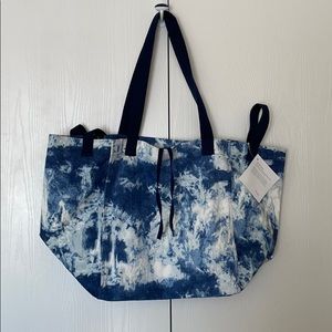 Thirty-One New Horizons Tote and Mini Zipper Pouch